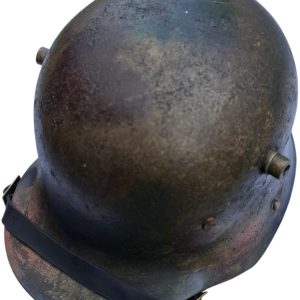 casque allemand avec divers marquages... WW1